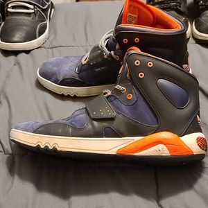 Adidas Roundhouse Mids